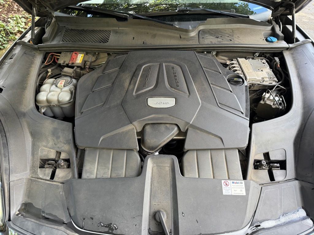 2021 Porsche Cayenne Base