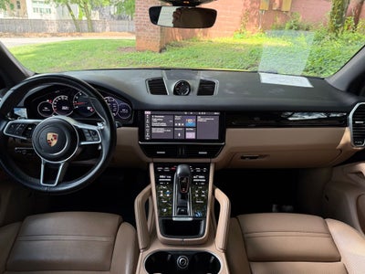 2021 Porsche Cayenne Base