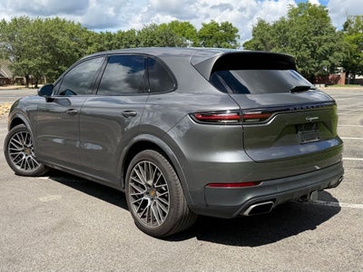 2021 Porsche Cayenne Base