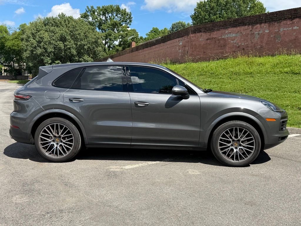 2021 Porsche Cayenne Base