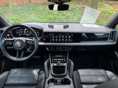 2024 Porsche Cayenne Base