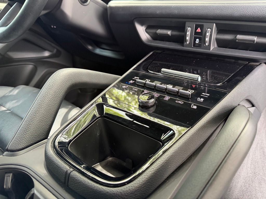 2024 Porsche Cayenne Base
