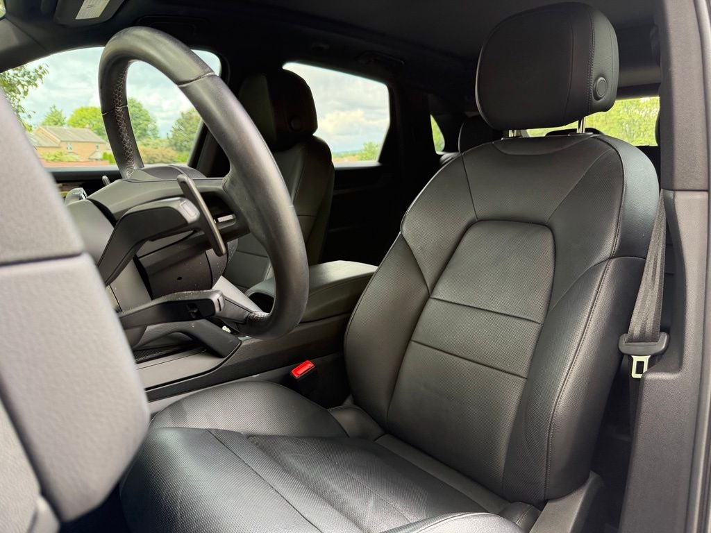 2024 Porsche Cayenne Base