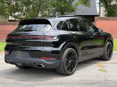 2024 Porsche Cayenne Base