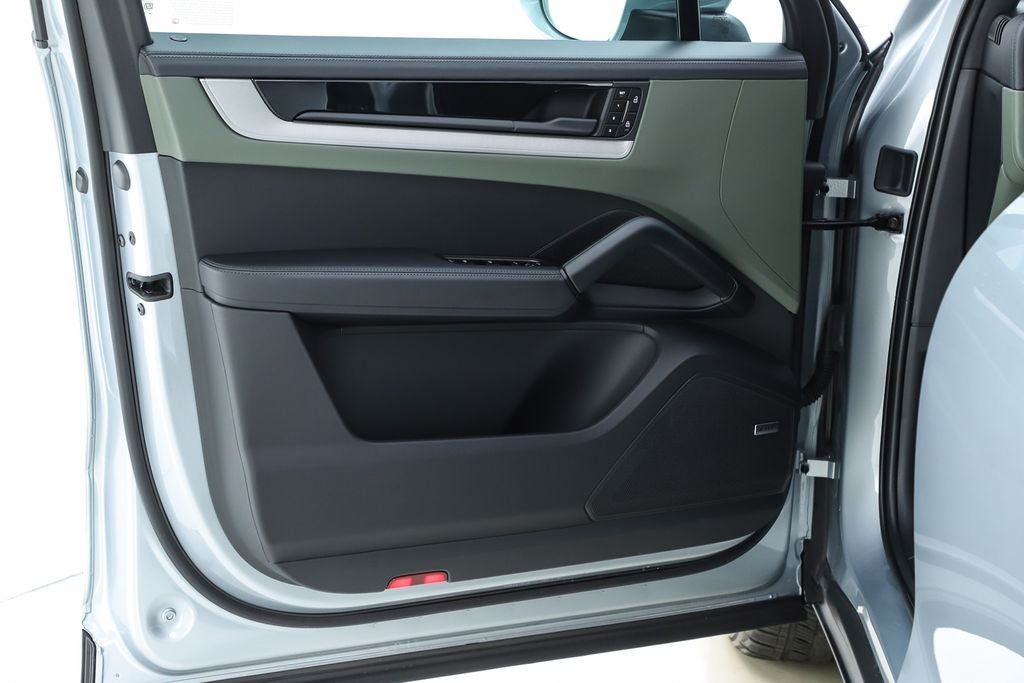 2026 Porsche Cayenne Base