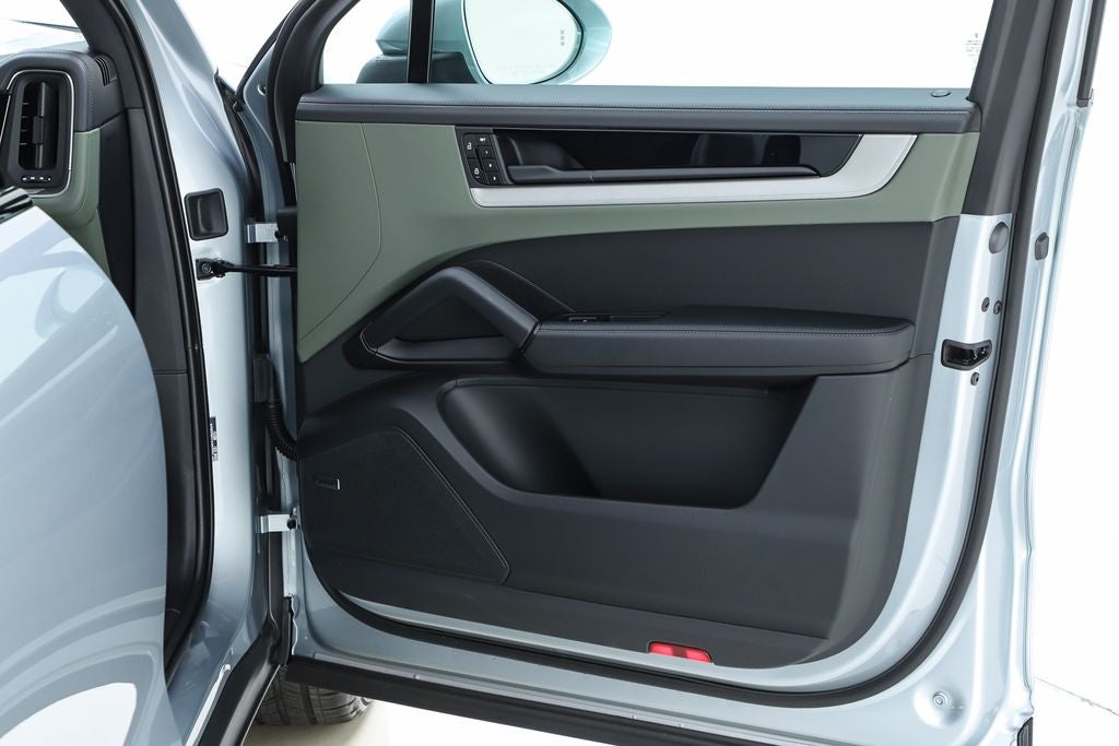 2026 Porsche Cayenne Base