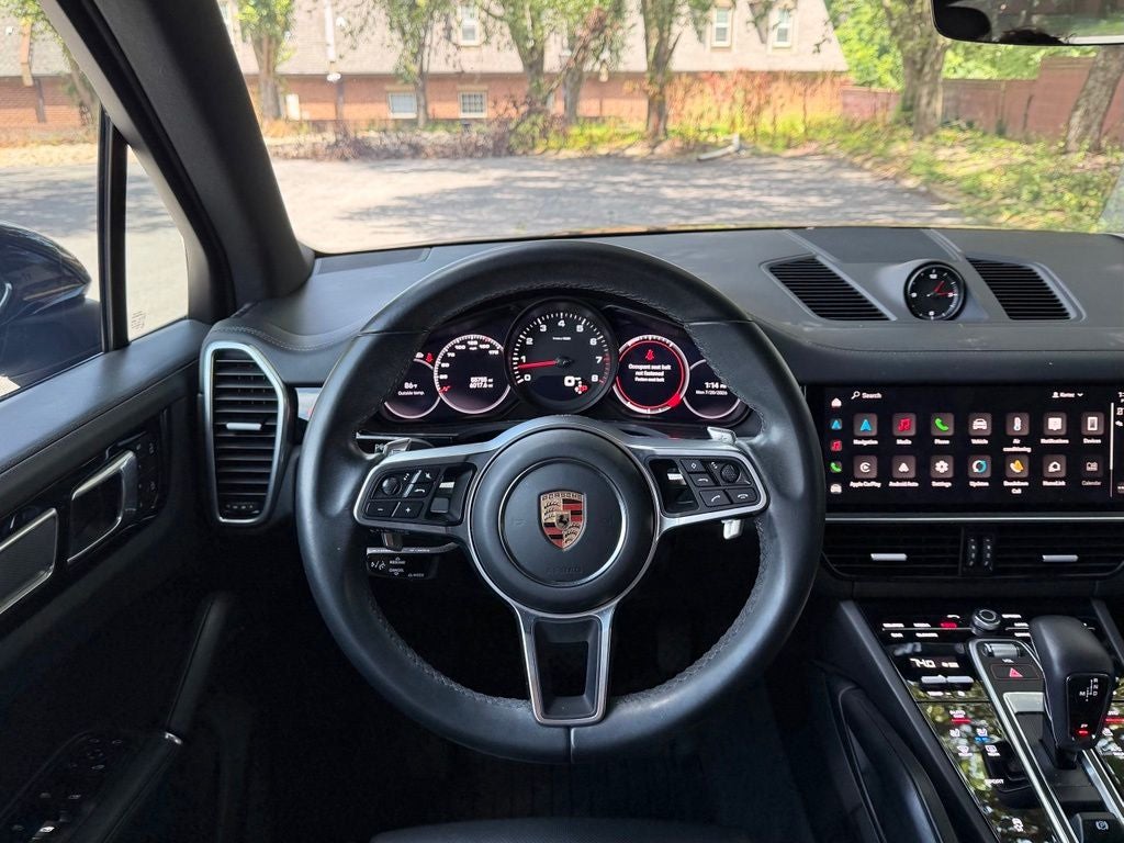 2023 Porsche Cayenne Platinum Edition
