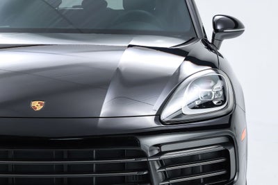 2023 Porsche Cayenne Platinum Edition