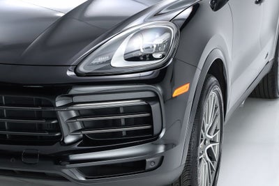 2023 Porsche Cayenne Platinum Edition