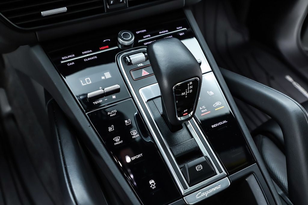2023 Porsche Cayenne Platinum Edition