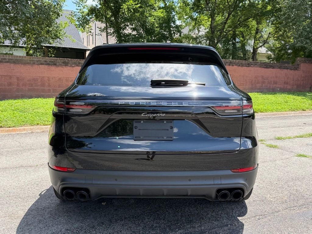 2023 Porsche Cayenne Platinum Edition