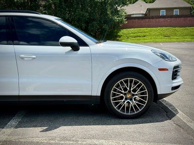 2023 Porsche Cayenne Base