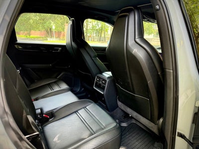 2023 Porsche Cayenne Base