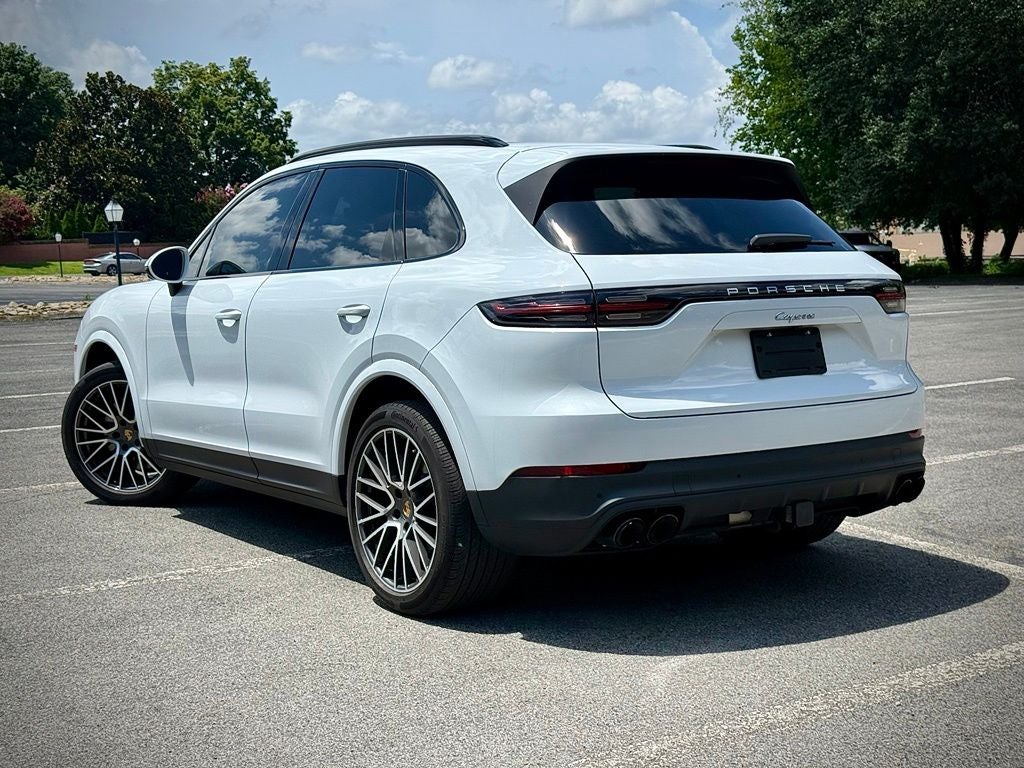 2023 Porsche Cayenne Base