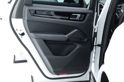 2023 Porsche Cayenne Base