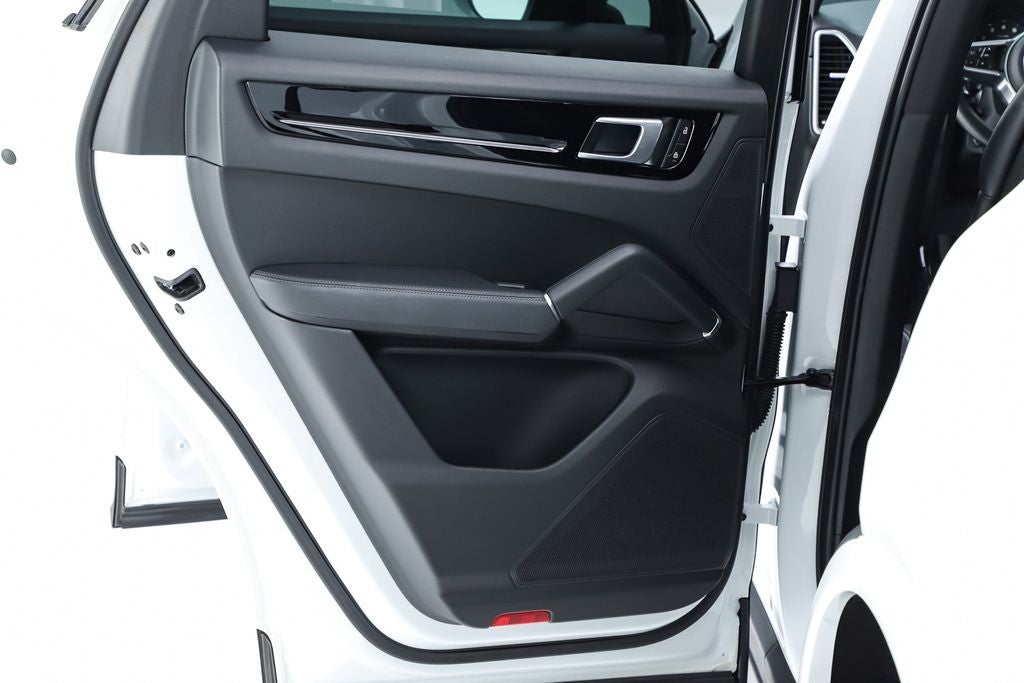 2023 Porsche Cayenne Base