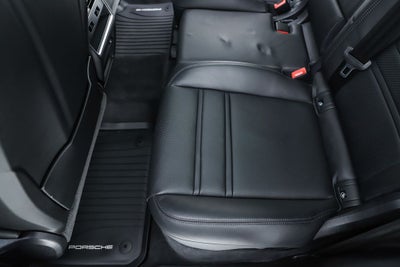 2023 Porsche Cayenne Base