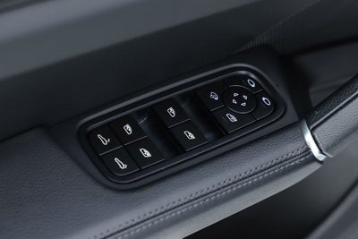 2023 Porsche Cayenne Base
