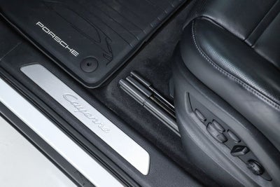 2023 Porsche Cayenne Base