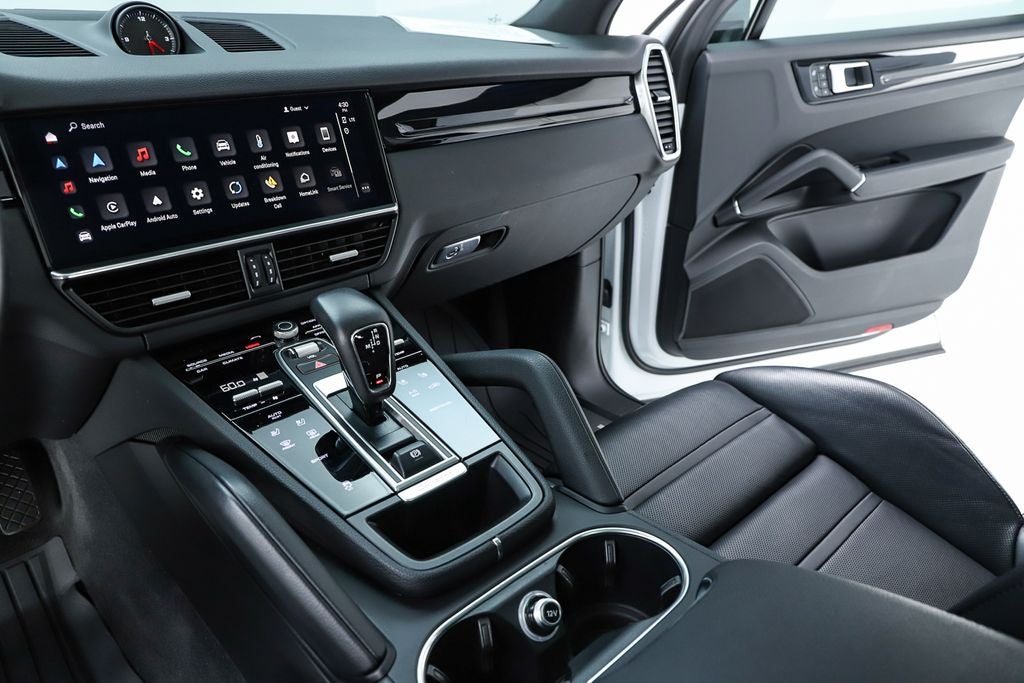 2023 Porsche Cayenne Base