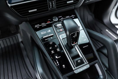 2023 Porsche Cayenne Base