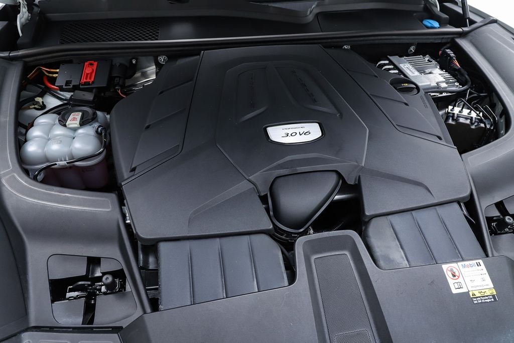 2023 Porsche Cayenne Base