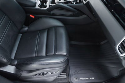 2023 Porsche Cayenne Base