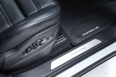 2023 Porsche Cayenne Base