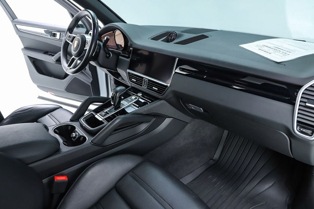2023 Porsche Cayenne Base