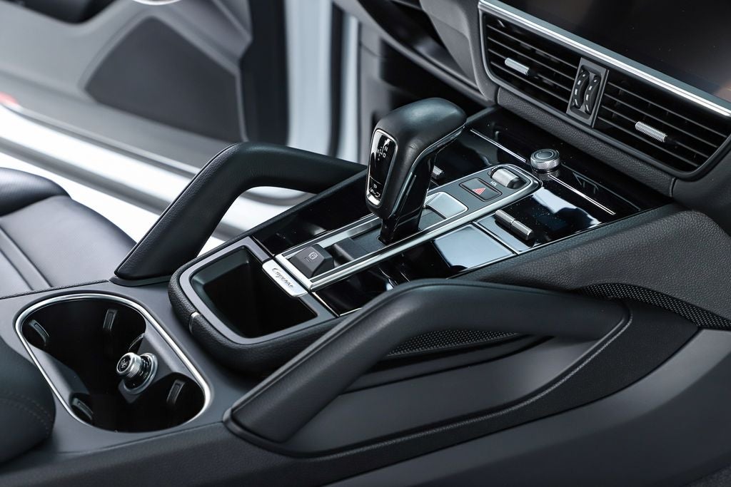 2023 Porsche Cayenne Base