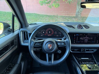 2024 Porsche Cayenne Base