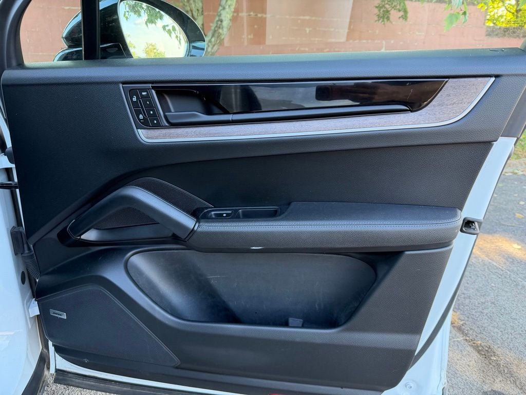 2024 Porsche Cayenne Base