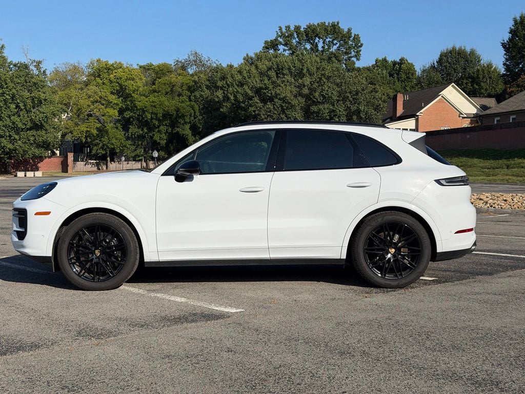 2024 Porsche Cayenne Base