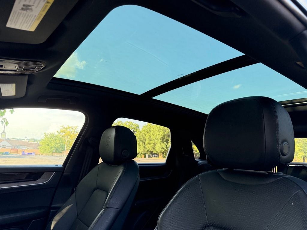2024 Porsche Cayenne Base