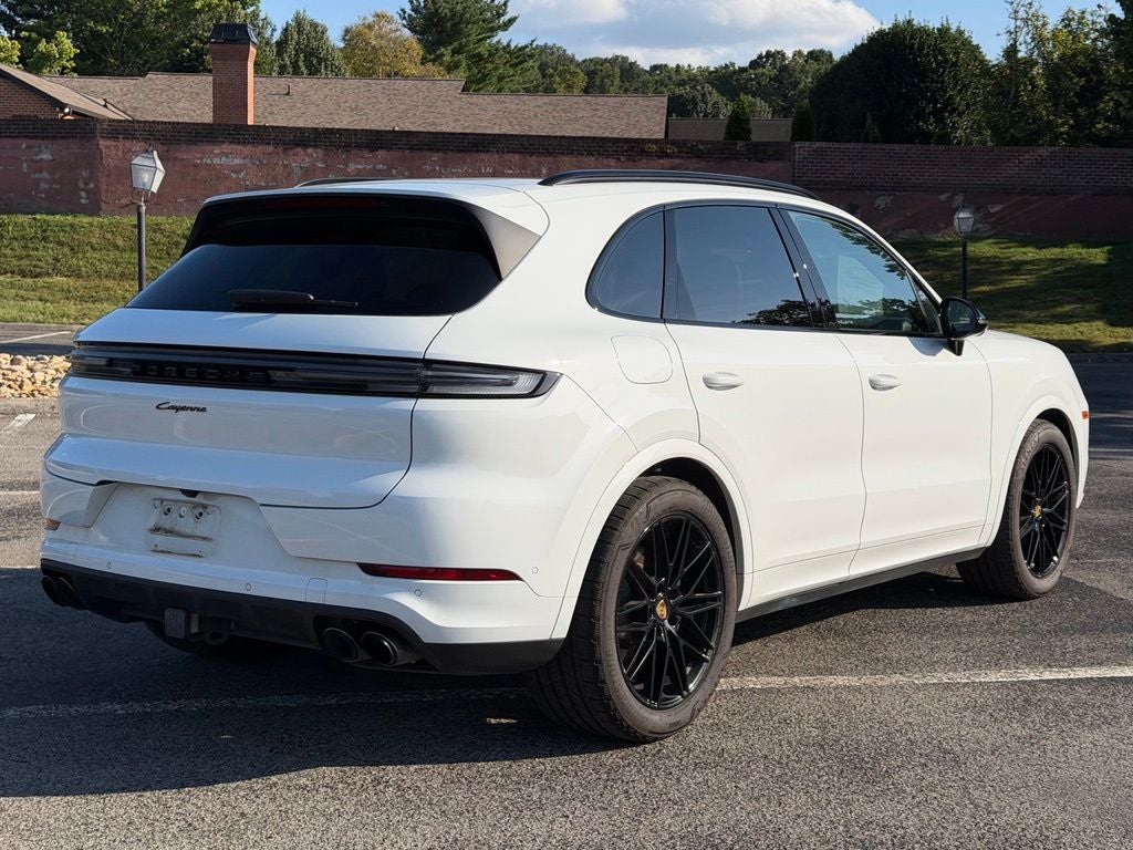 2024 Porsche Cayenne Base