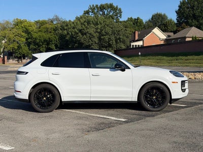 2024 Porsche Cayenne Base