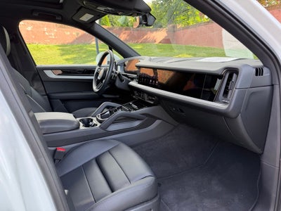 2026 Porsche Cayenne Base