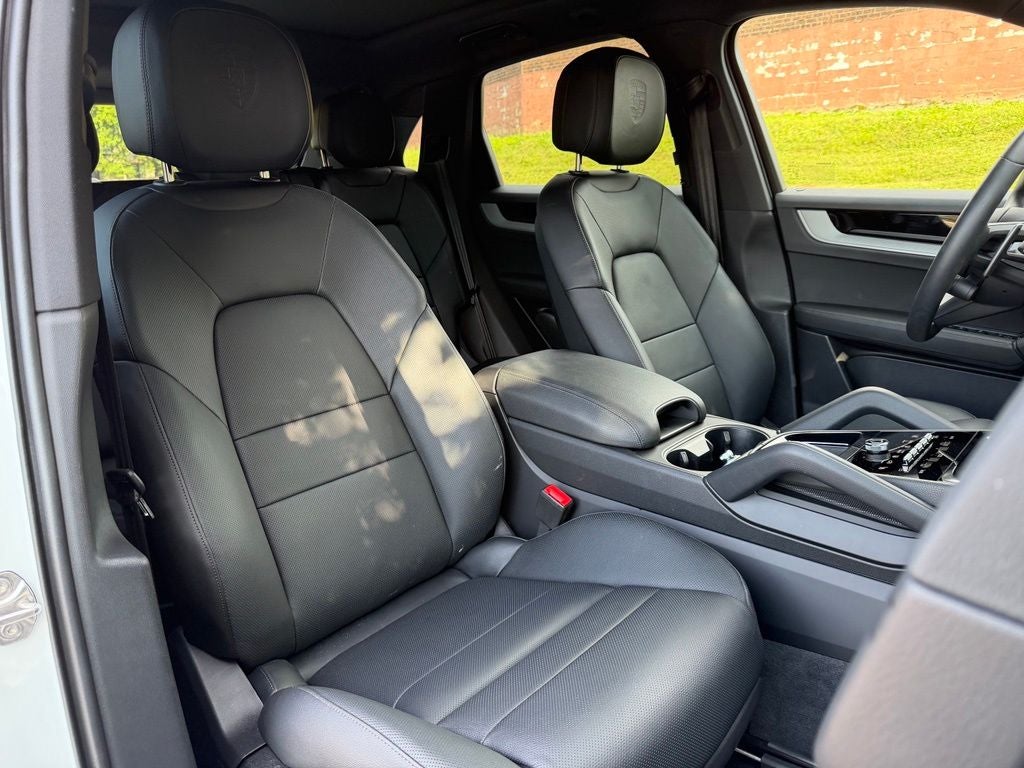 2026 Porsche Cayenne Base
