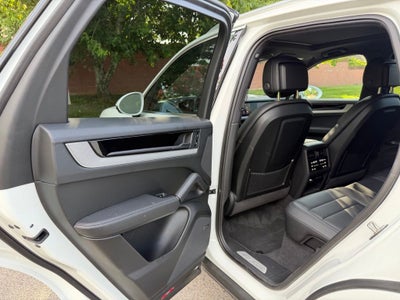 2026 Porsche Cayenne Base