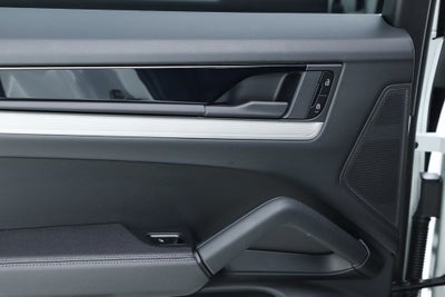 2026 Porsche Cayenne Base