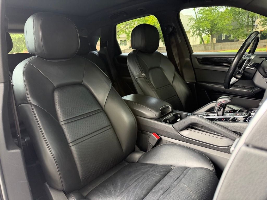 2019 Porsche Cayenne Base