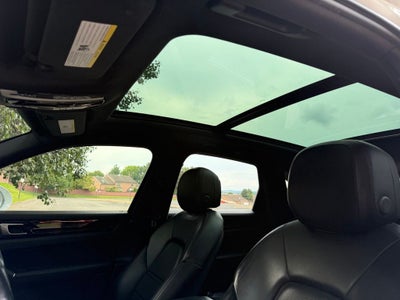 2019 Porsche Cayenne Base