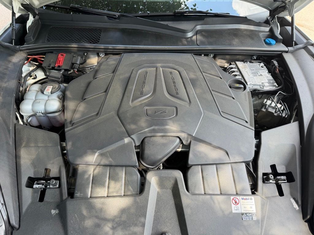 2024 Porsche Cayenne Base