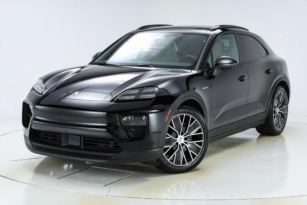 2025 Porsche Macan Electric 4