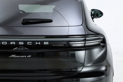 2025 Porsche Macan Electric 4