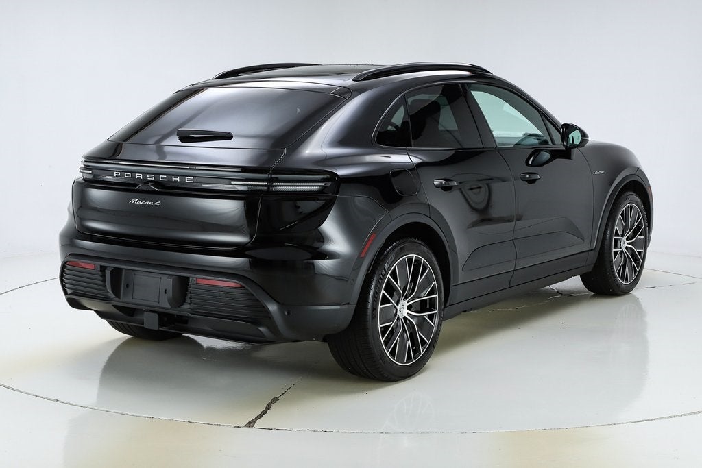 2025 Porsche Macan Electric 4