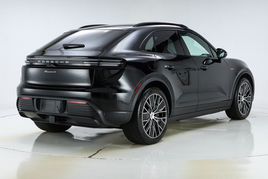 2025 Porsche Macan Electric 4