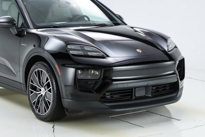 2025 Porsche Macan Electric 4