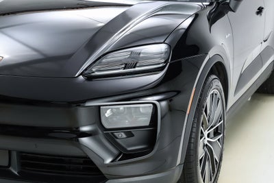 2025 Porsche Macan Electric 4