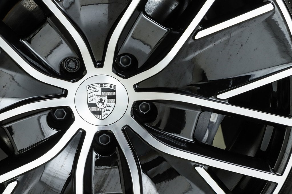 2025 Porsche Macan Electric 4